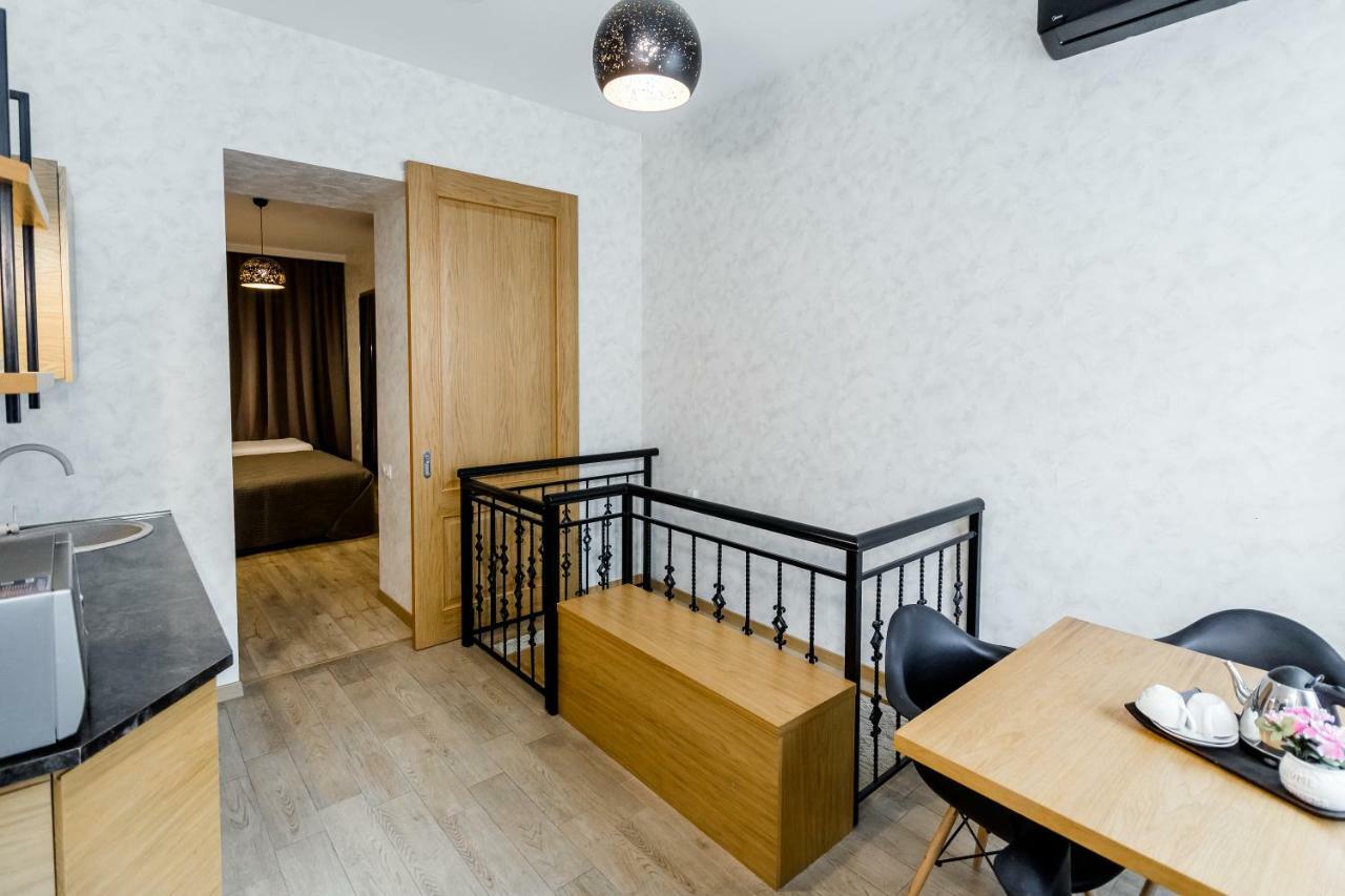 Rasta Boutique Hotel Meidan Tbilisi Bagian luar foto